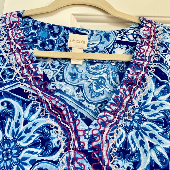 Chicos Blue White Embroidered Boho Lightweight Hi Lo Hem Coverup Top Shirt - Picture 3 of 9